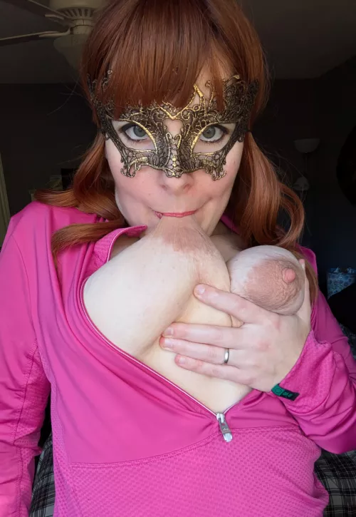 I get so horny when I suck on my own nipples 