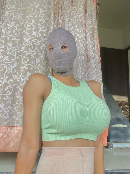 I like covering my face