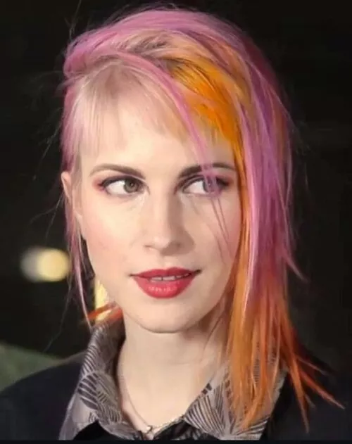 I love this hair and the red on lips 