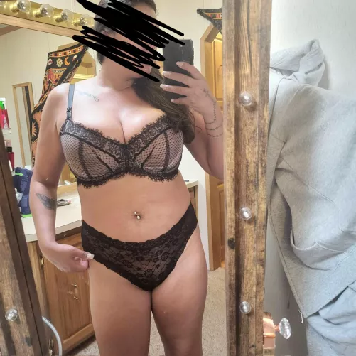 I want to be raped in front of men and have them all join in and use me! 