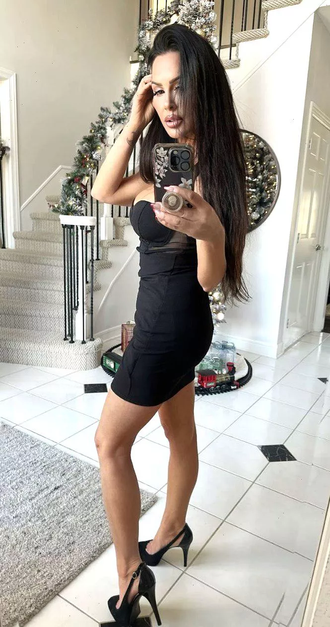 if we date together, you'll now what I mean if I pull up with this outfit 41F