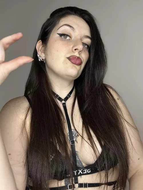 If you’re are smaller than this you only deserve be humiliated and exposed 