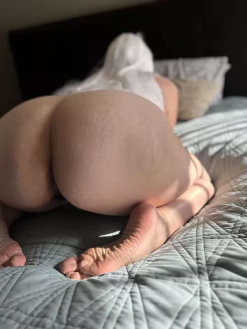 I’m just the right Latina MILF for you. Give me a chance to show you. 