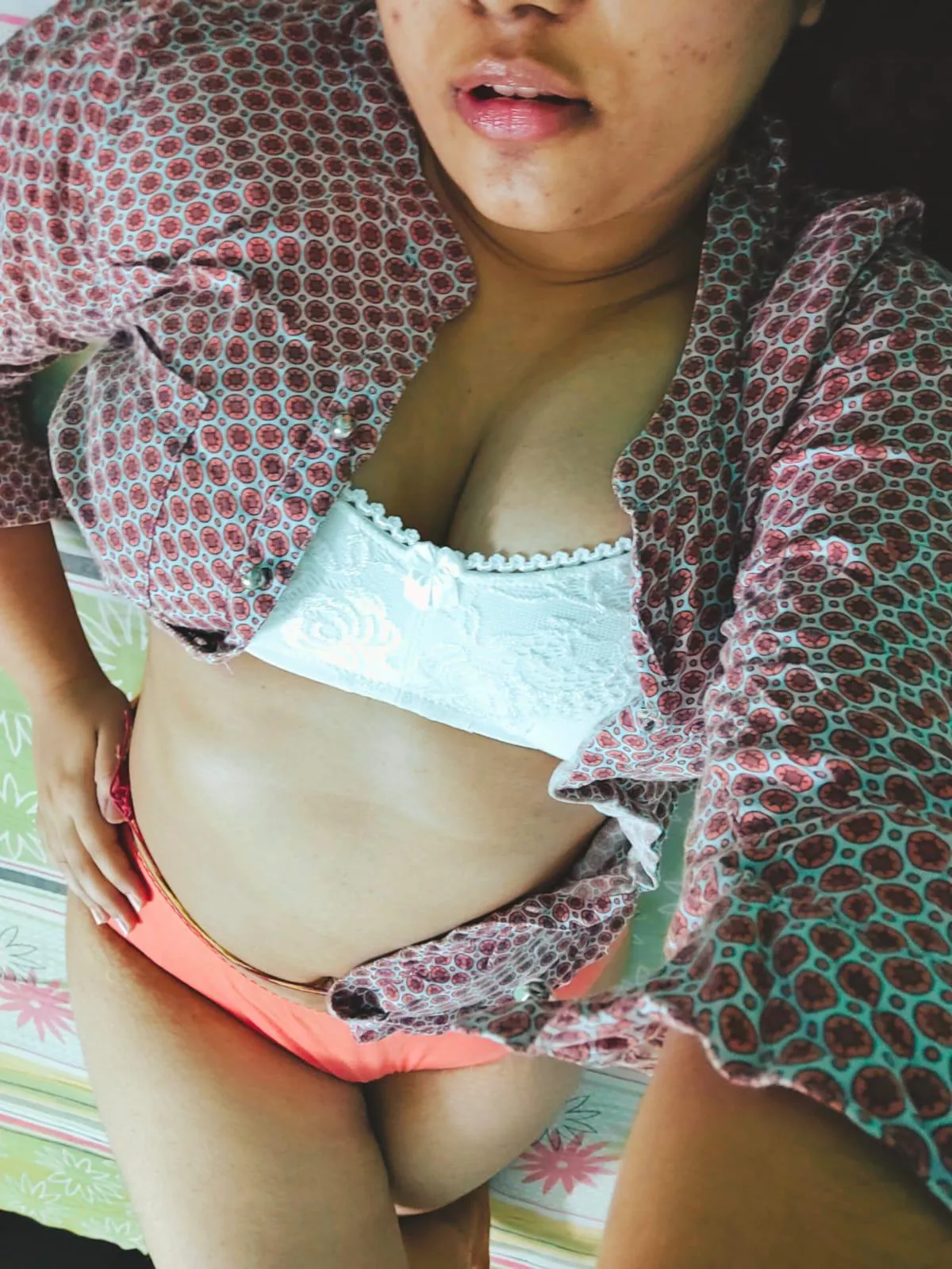 In a mood to be tried up and used!