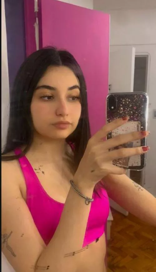 is pink cute on me babe 