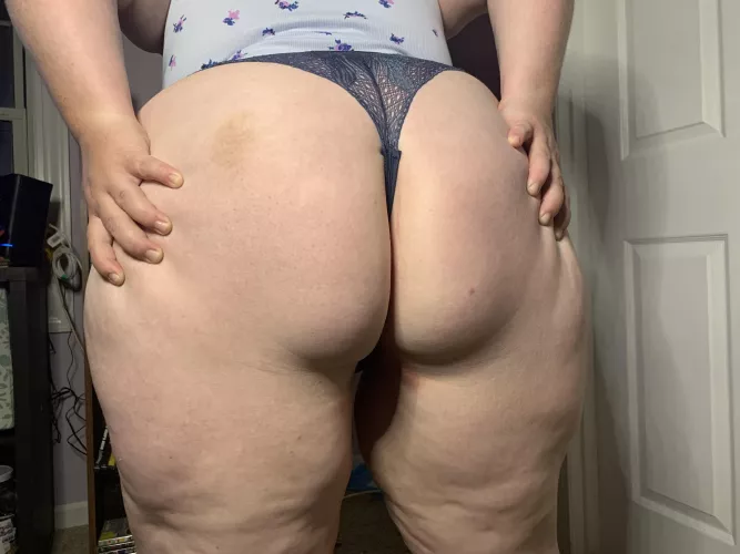 Is there somewhere I can sit? 