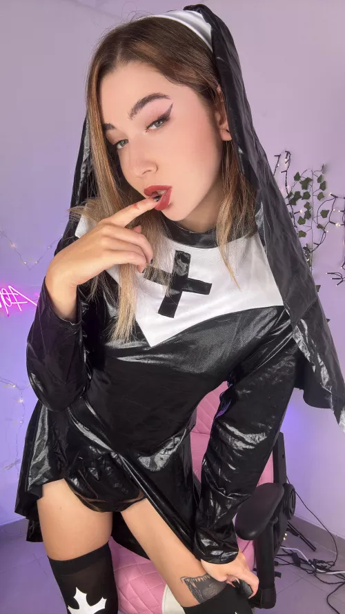 Is this the kind of devotion that catches your eye?