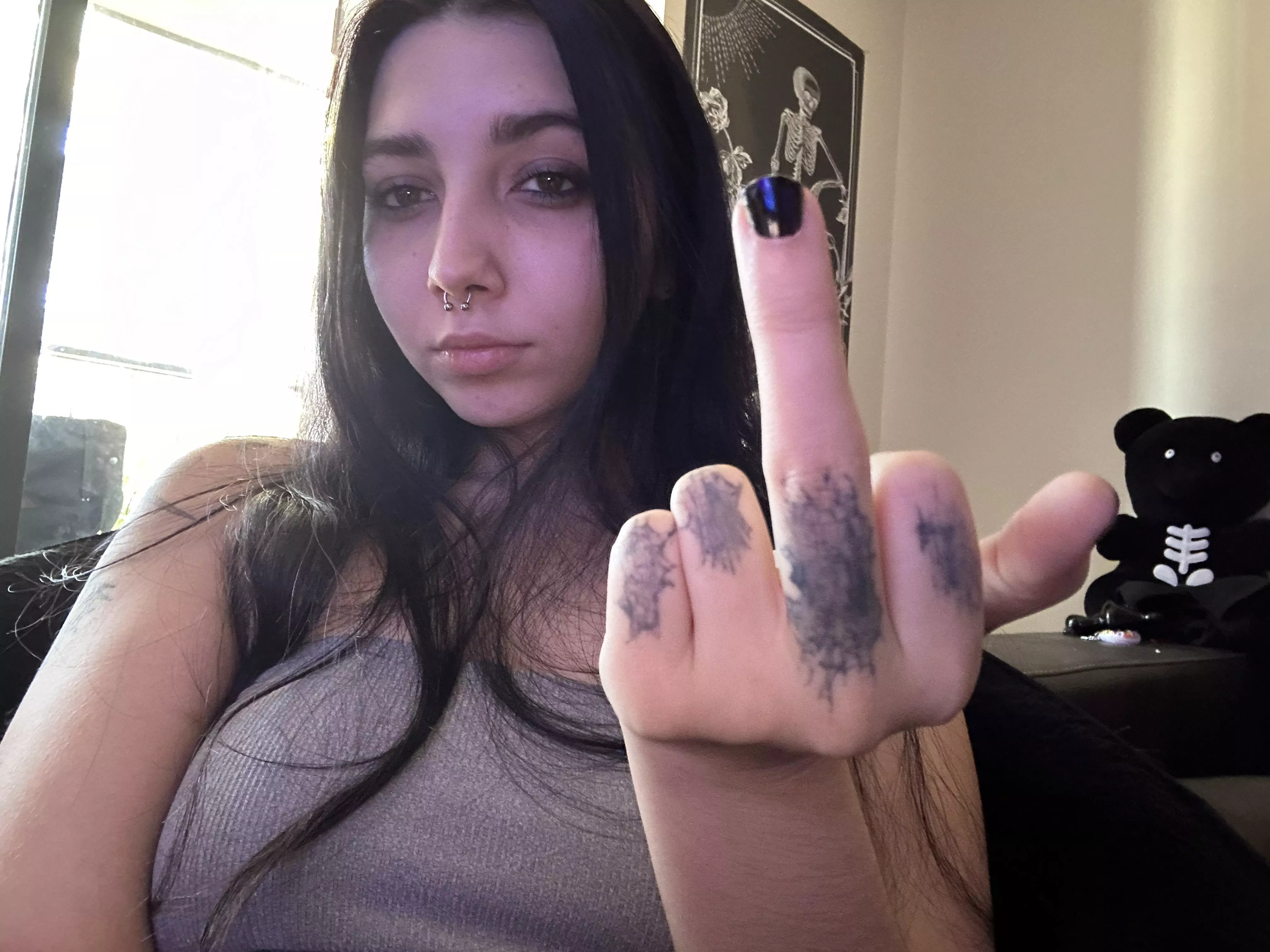 it’s so cute how weak this one finger makes you 💋