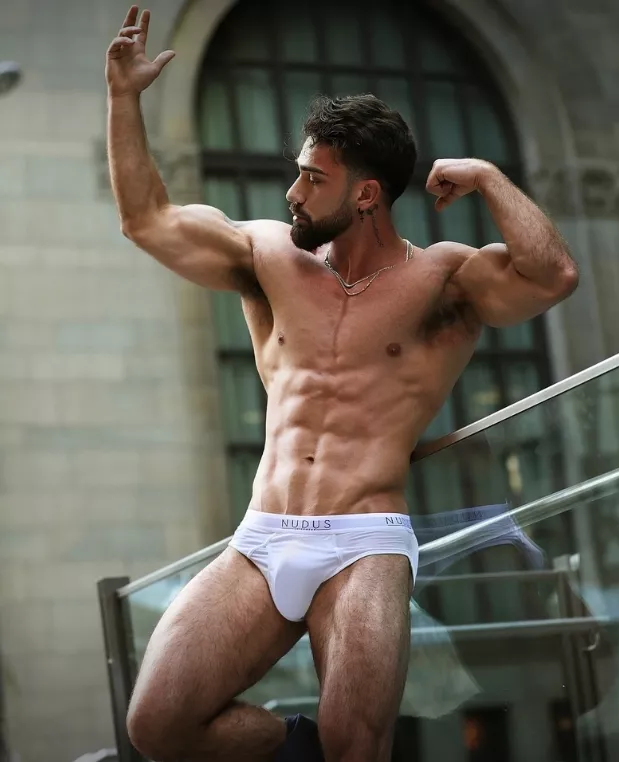 Just flexin' out here 