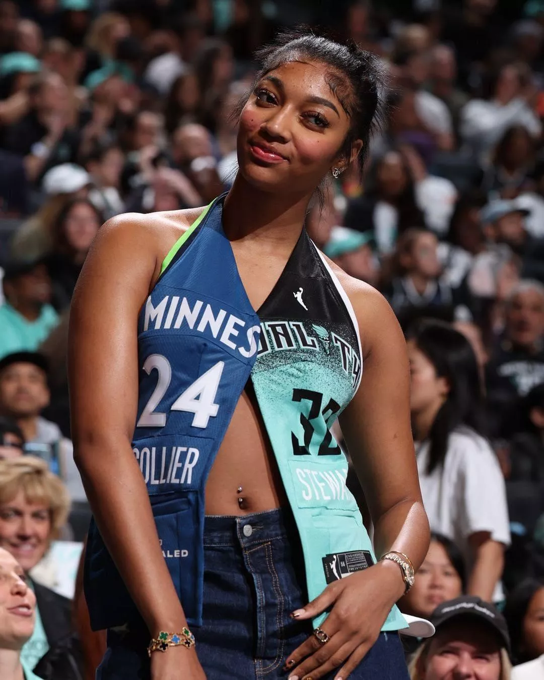 Just wanna rip that jersey in half 