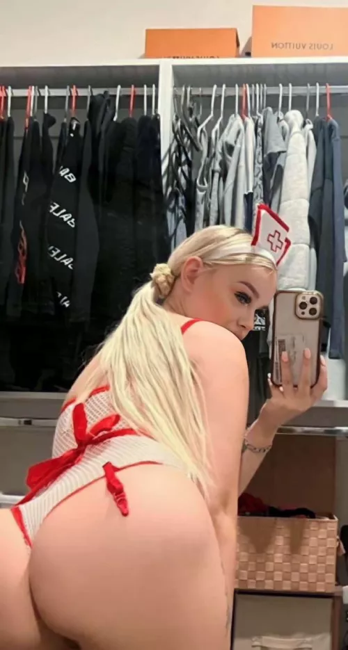 Kneel down bitch! Message me for your next task😈