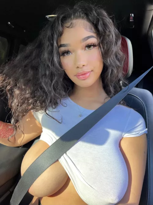 Let me be your fuckdoll for the week 