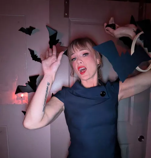 Like a Hitchcock blonde