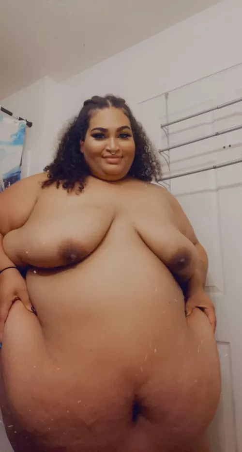 Look how soft and fat my belly is!