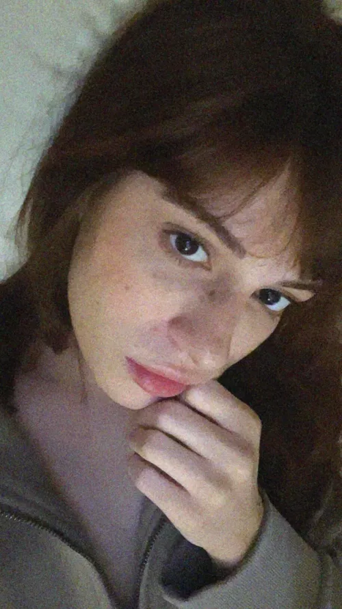 looking for couple who can hang out with me. 20 [F4MF] Columbus