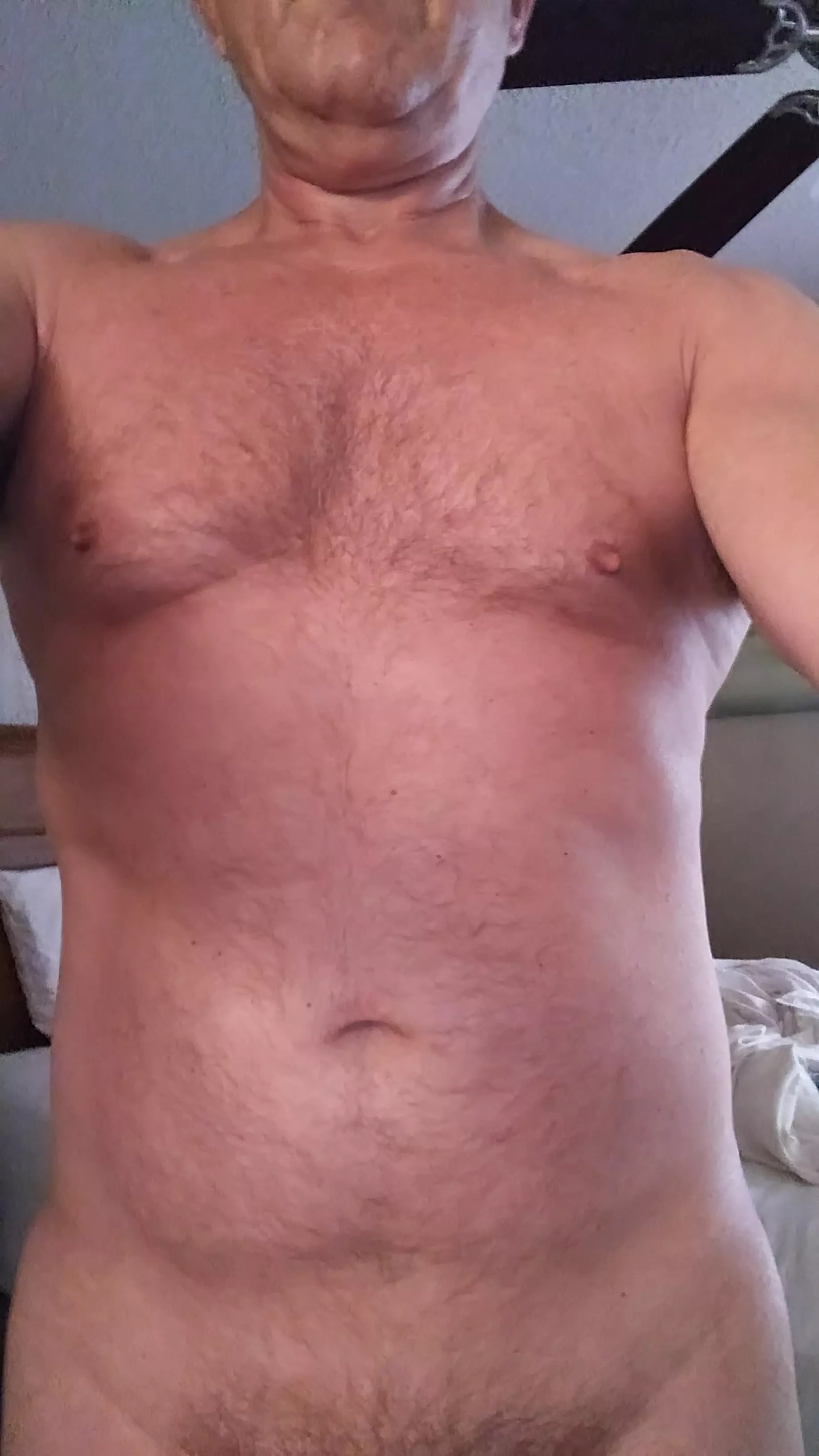 Looking to service cocks m4m 