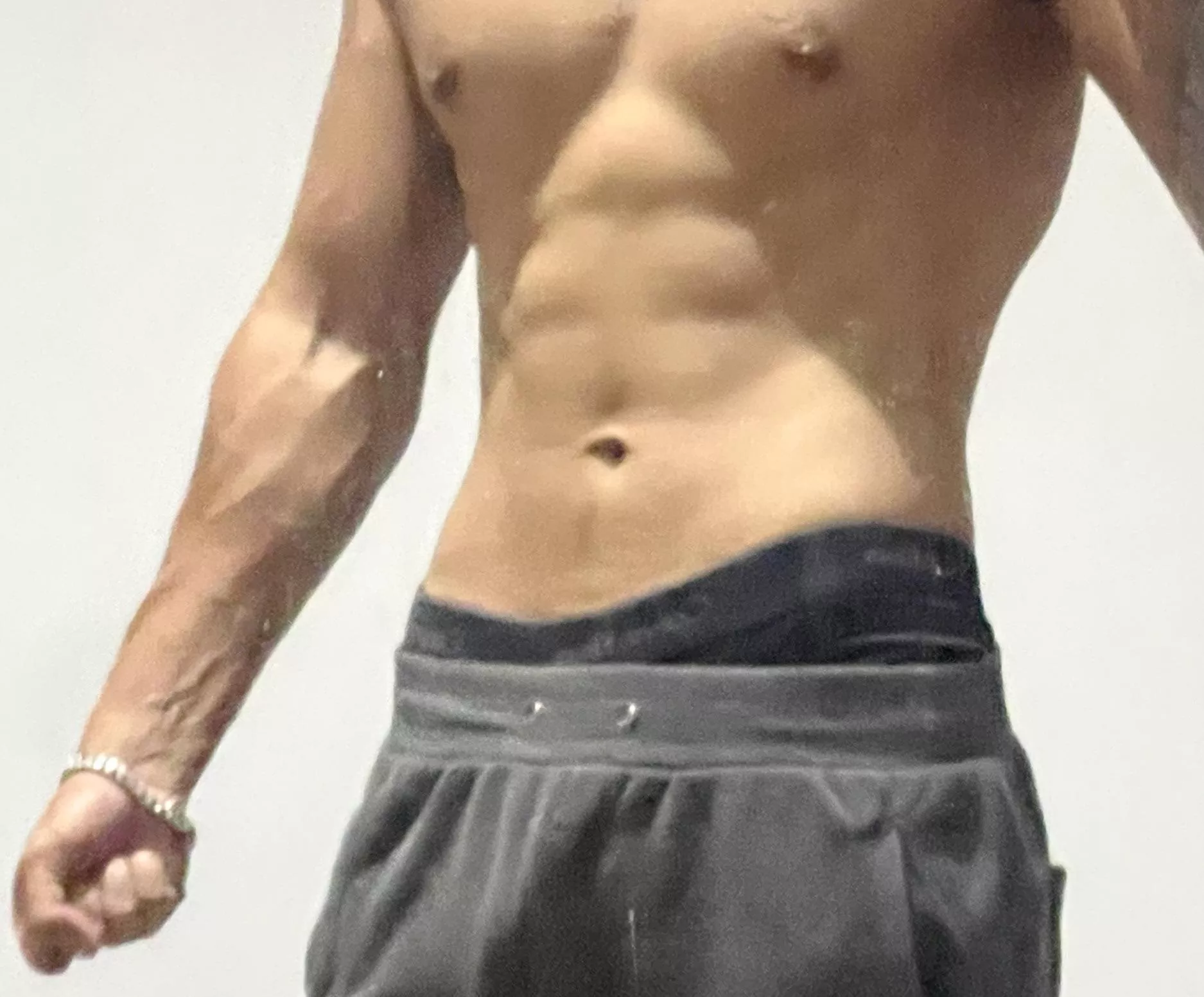 [M4MF] 25 Muscular, Corporate, Mixed Race, Clean Cut PHILLY/SUBURBS 