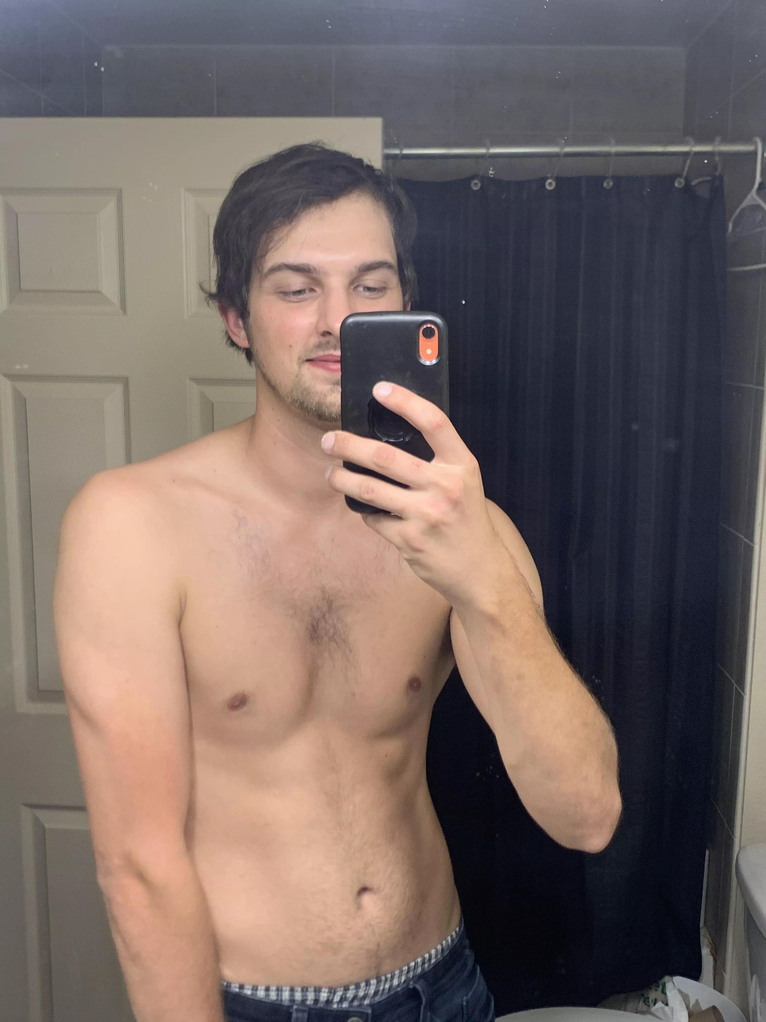 [m]4[mf][m]4[ff] north Palm beach 24yo 6’5 7” very open minded and excited to meet new people.