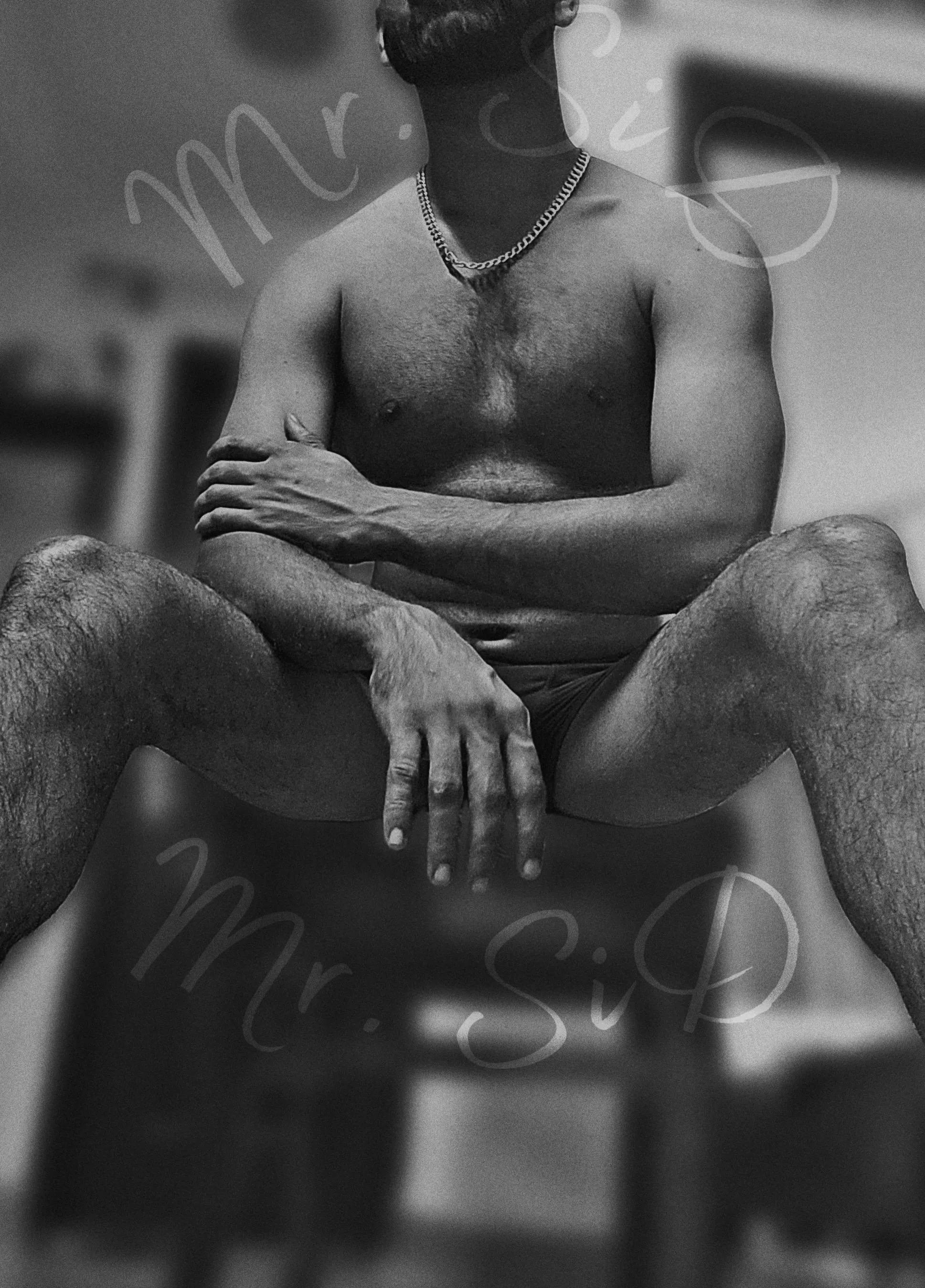 ☆MALE☆ I carry a weapon which doesn't kill but but thrill, Sometime it makes you bleed but you didn't need a pill 😈✨️😈 [M4F] [M4C]