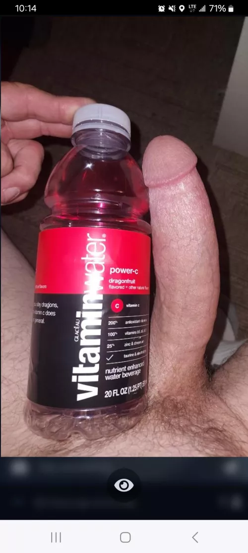 Married sucking my first cock tonight 