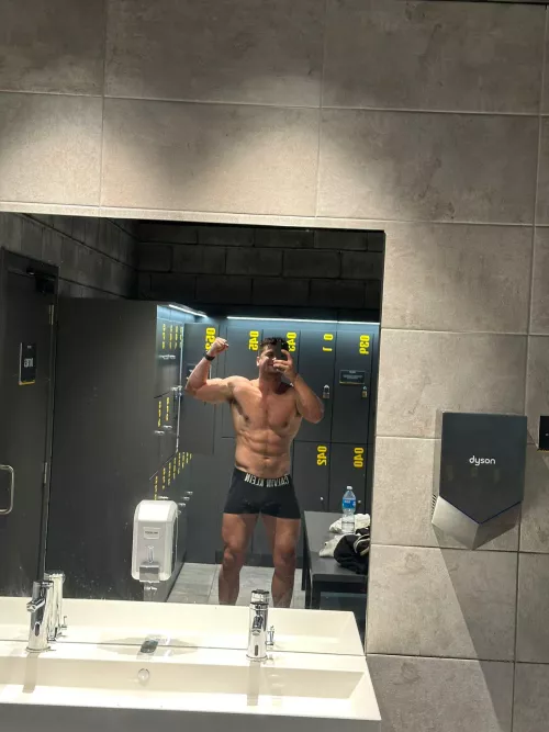 Monday of black boxers