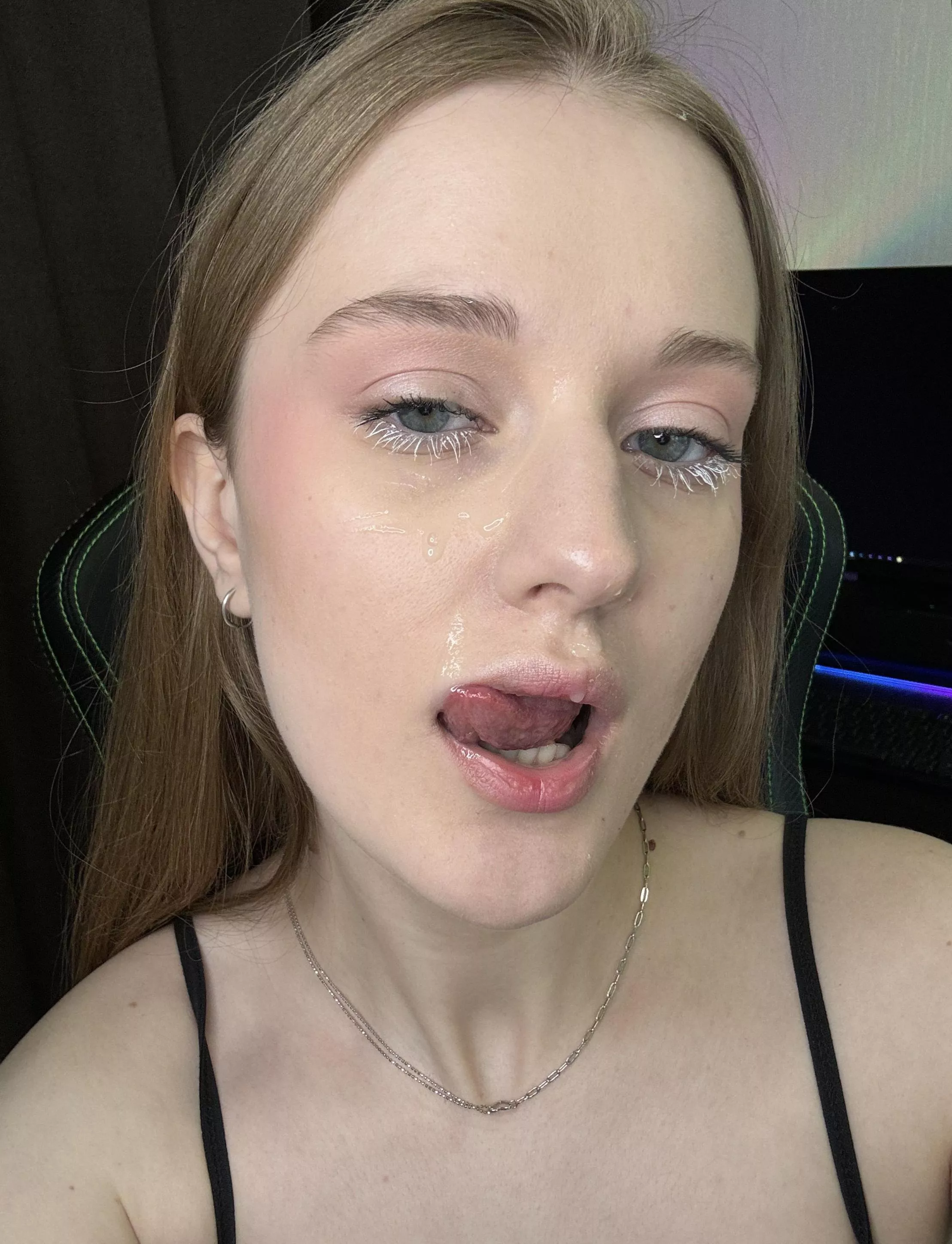 My pretty face is enjoying the cum