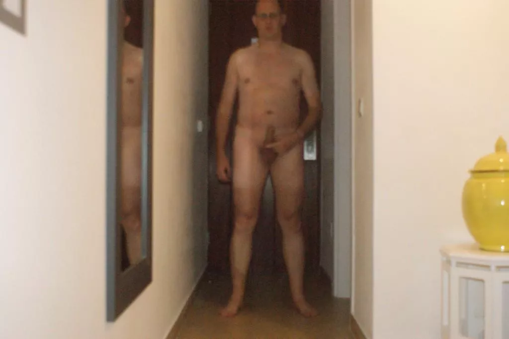 Naked in a hotelroom