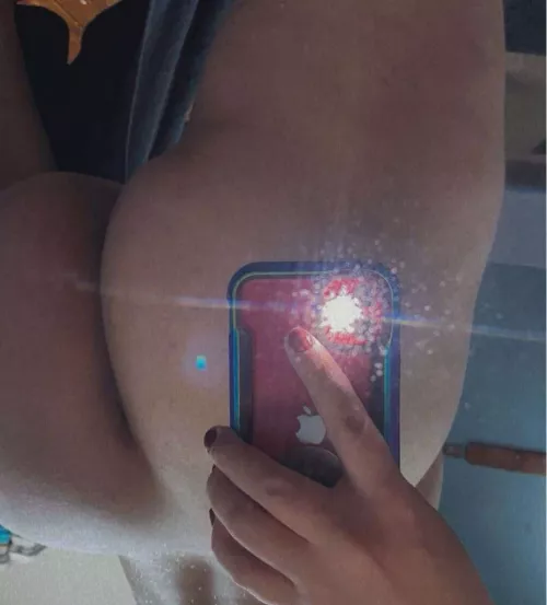 Need someone to help me take more pictures at the gym 👉🏻👈🏻