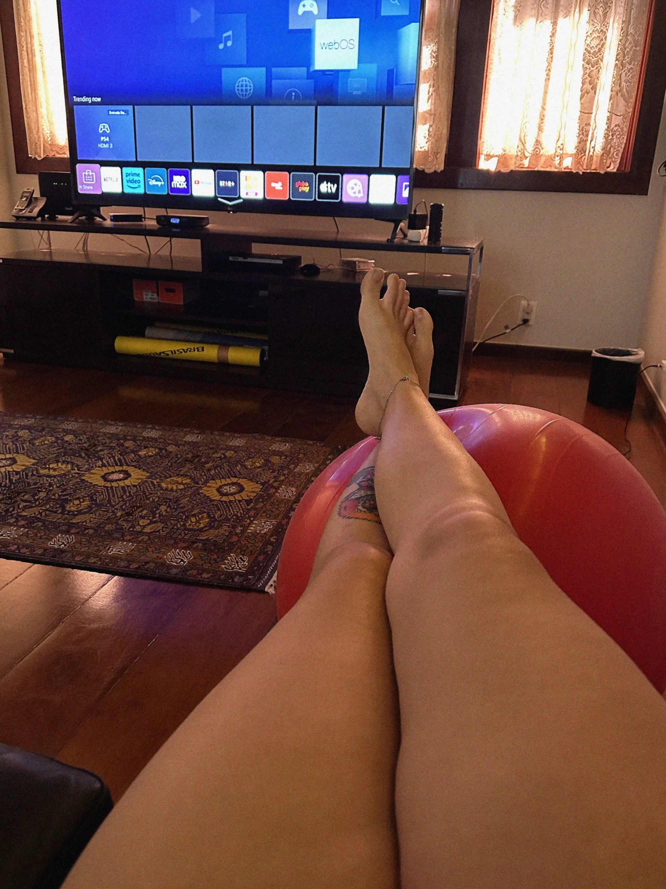 Netflix is on.. now who’s bringing the 'chill'? 23F