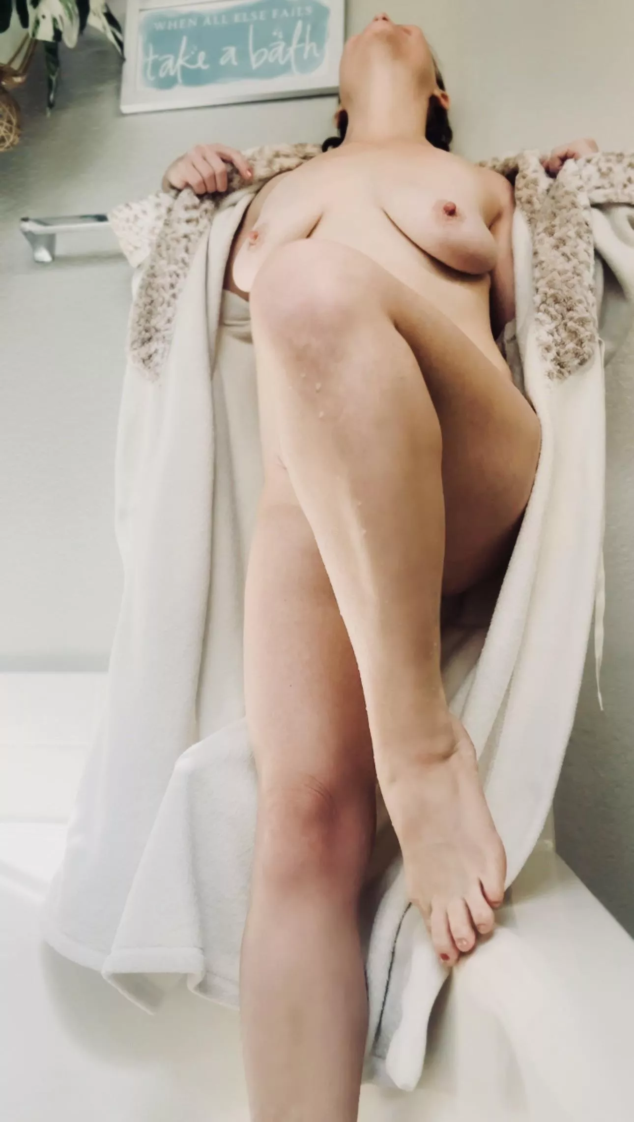 Perfect titty Tuesday over here 😘