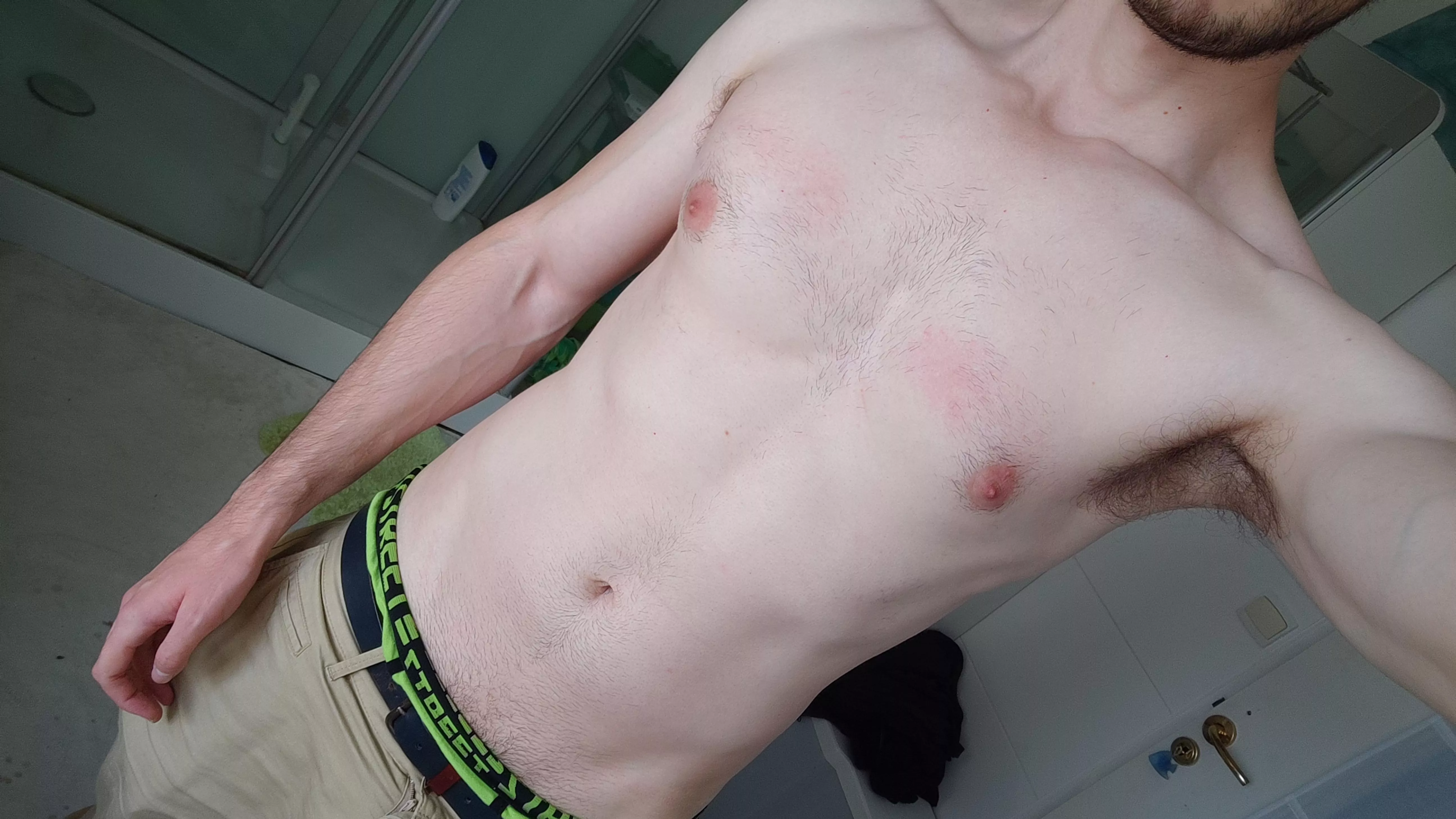 Right before the post-workout shower, what would be your first move ? 💪😄