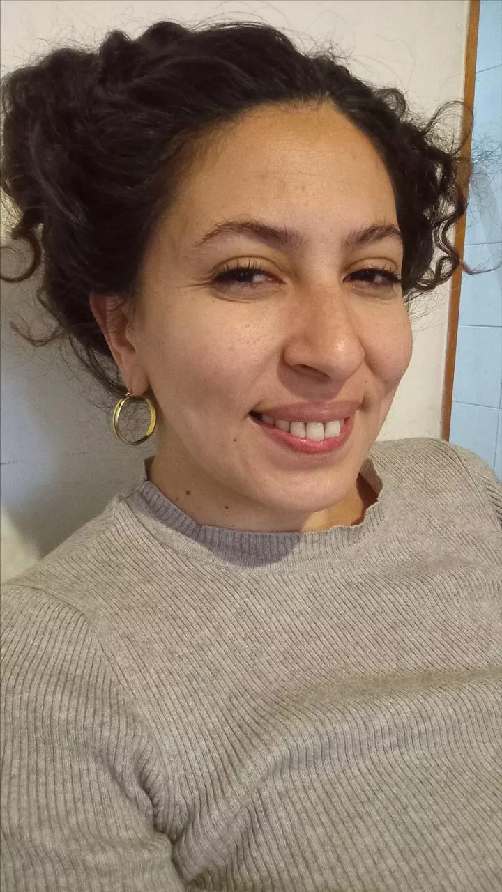 say ''yes'' if you're into older women and i can send you something