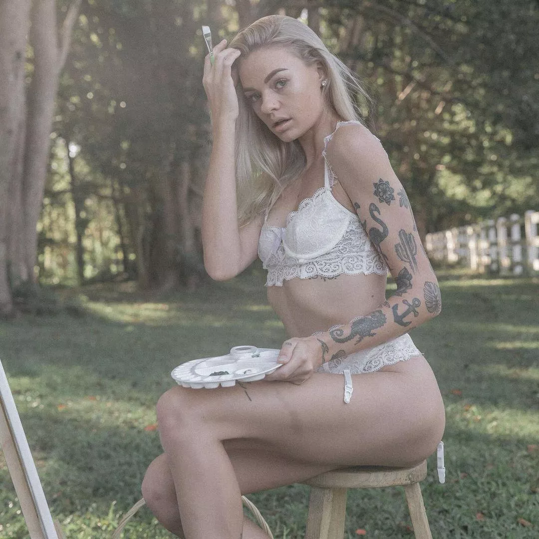 seducing you with my artsy side