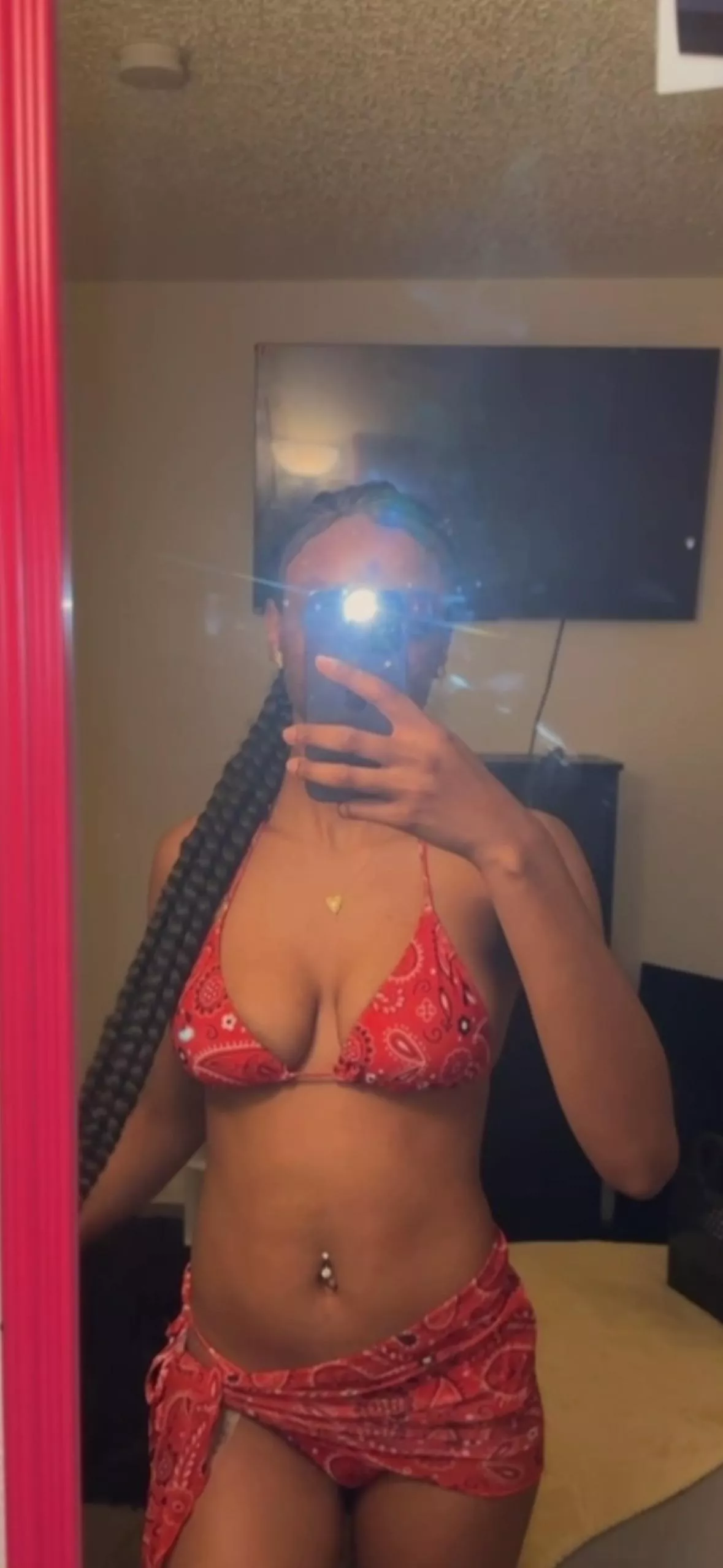 [SELLING] snap me for a videocall (: snap: aliynaaa_ma2🥰 