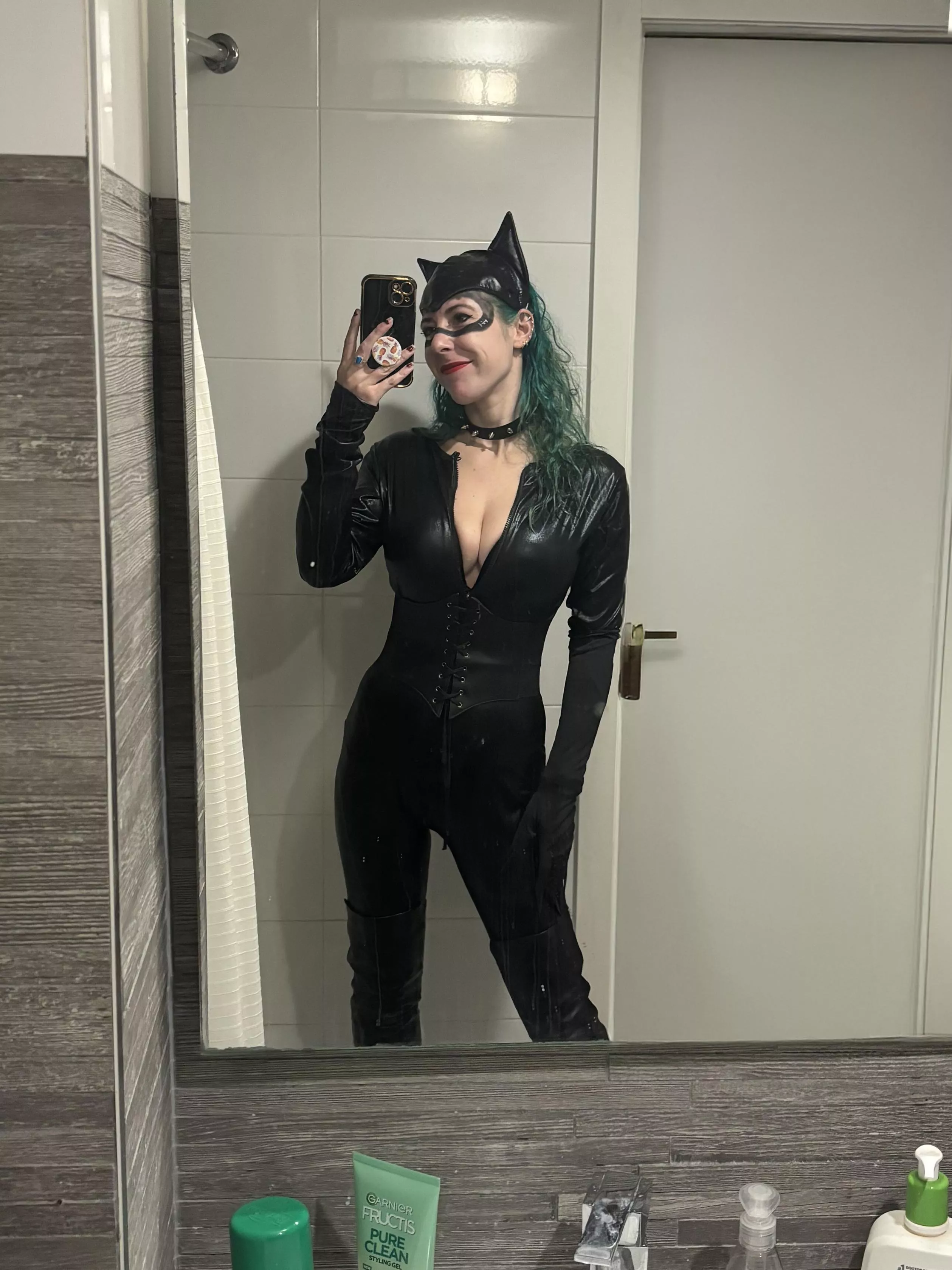 Sexy leather kitty