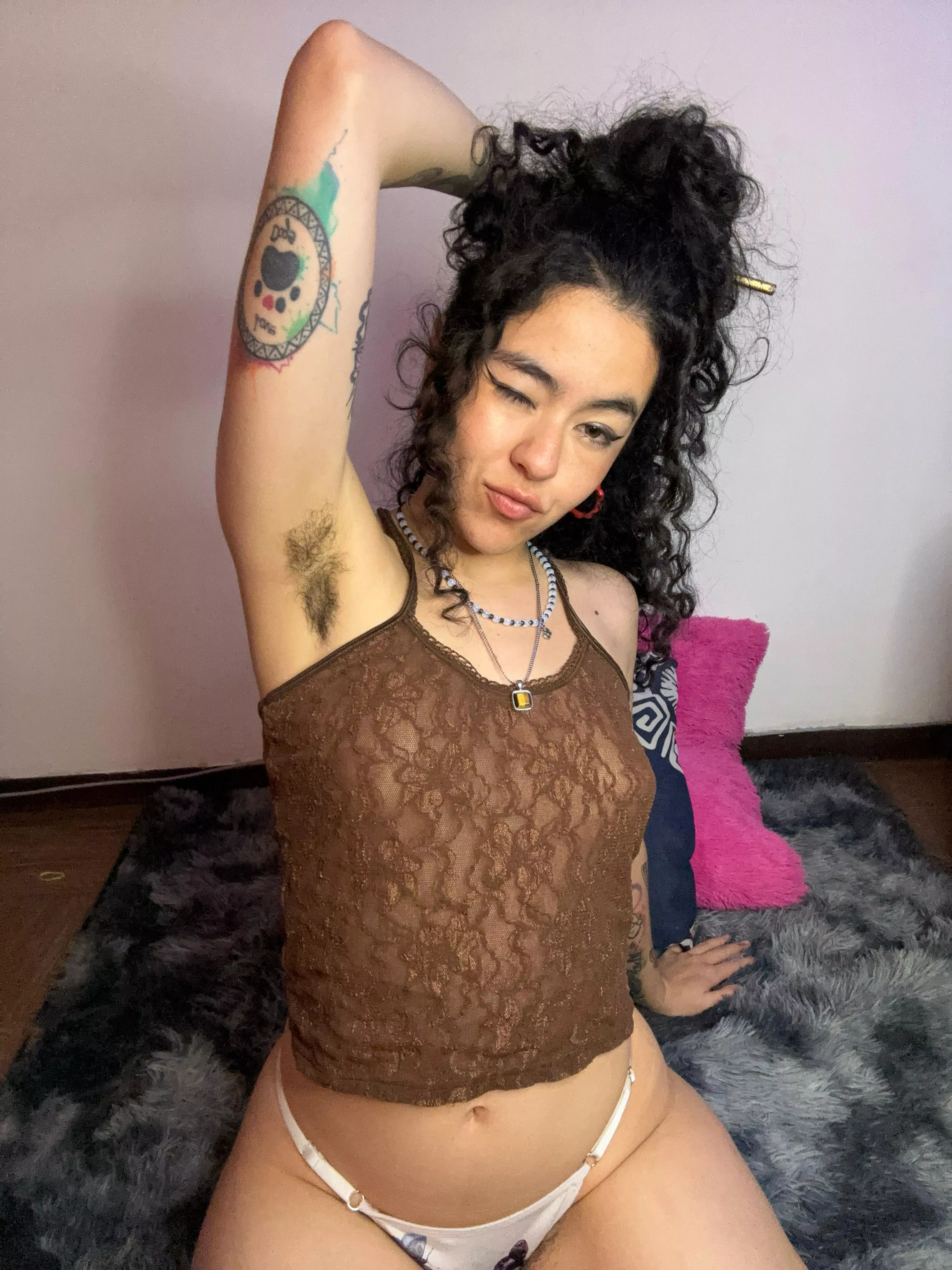 Shaving is pointless, hairy pits are so beautiful