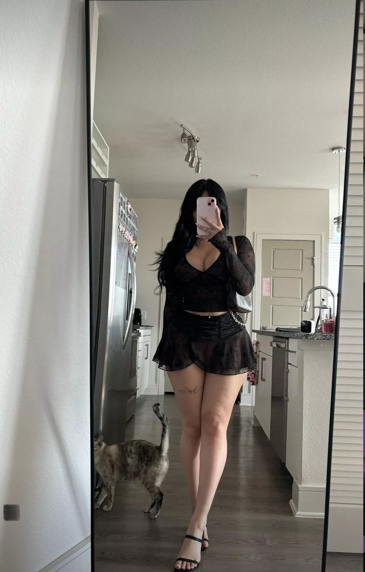 Snowbunny less then an hour til i meet my first bbc ever im gonna pass out arent i?