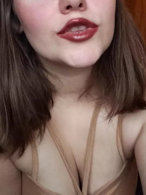 Snow-clear complexion 