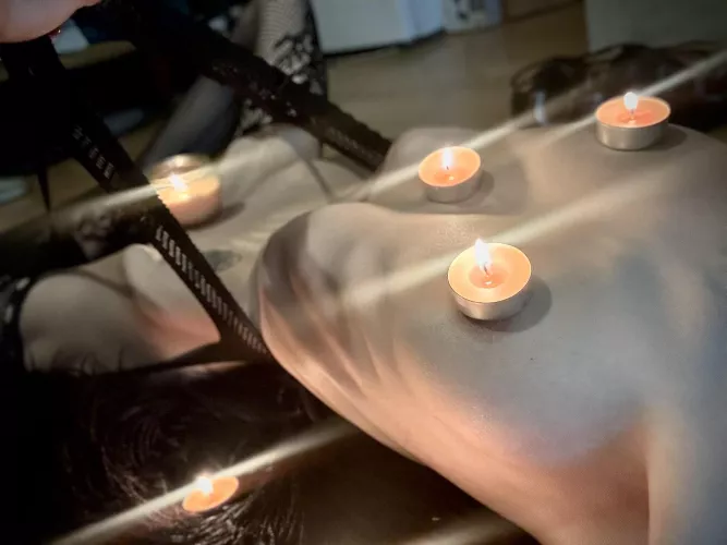 Spooky vibes 🔥🕯️