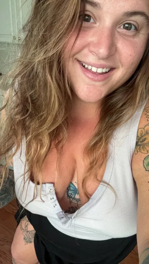 Sunday funday with your favorite BBW covered in tattoos ! 