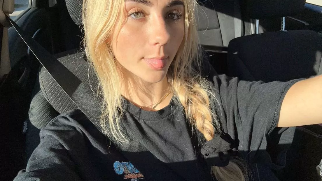 sunlight + average girl = your baby girl