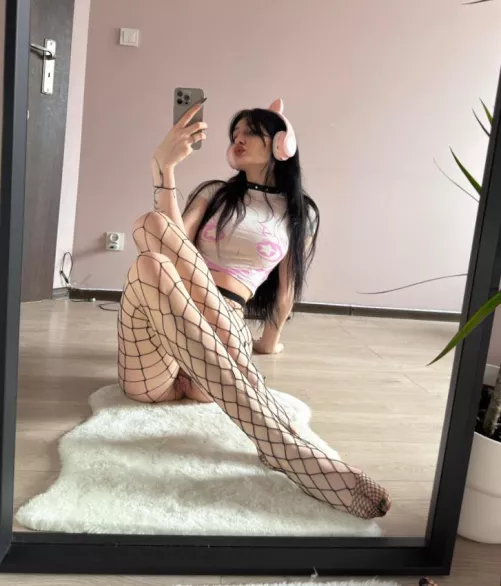 taking selfies through the mirror while I'm alone