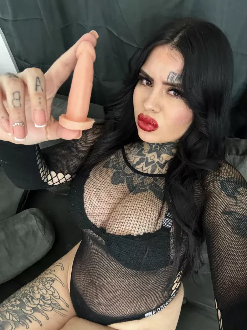 That little cock only deserves to be humiliated by your goddess right now, don't you think?