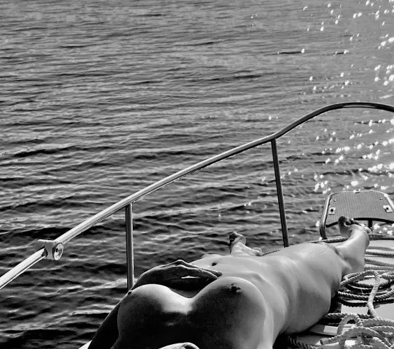 The boat is on dry land unfortunately 🥲🇸🇪