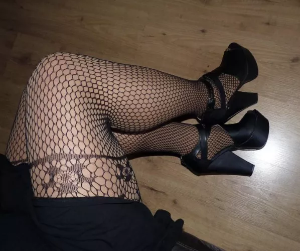 The heels make it even more hotter