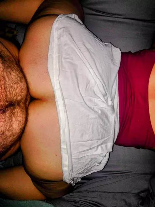 These hips, no panties!