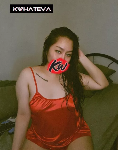 Urgh, cuddle weather. Come, snuggle with me. (F)😋