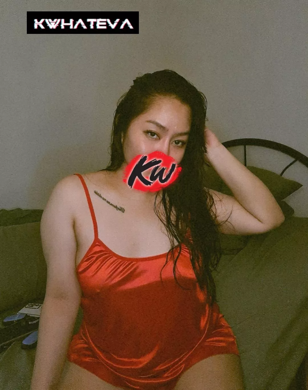 Urgh, cuddle weather. Come, snuggle with me. (F)😋