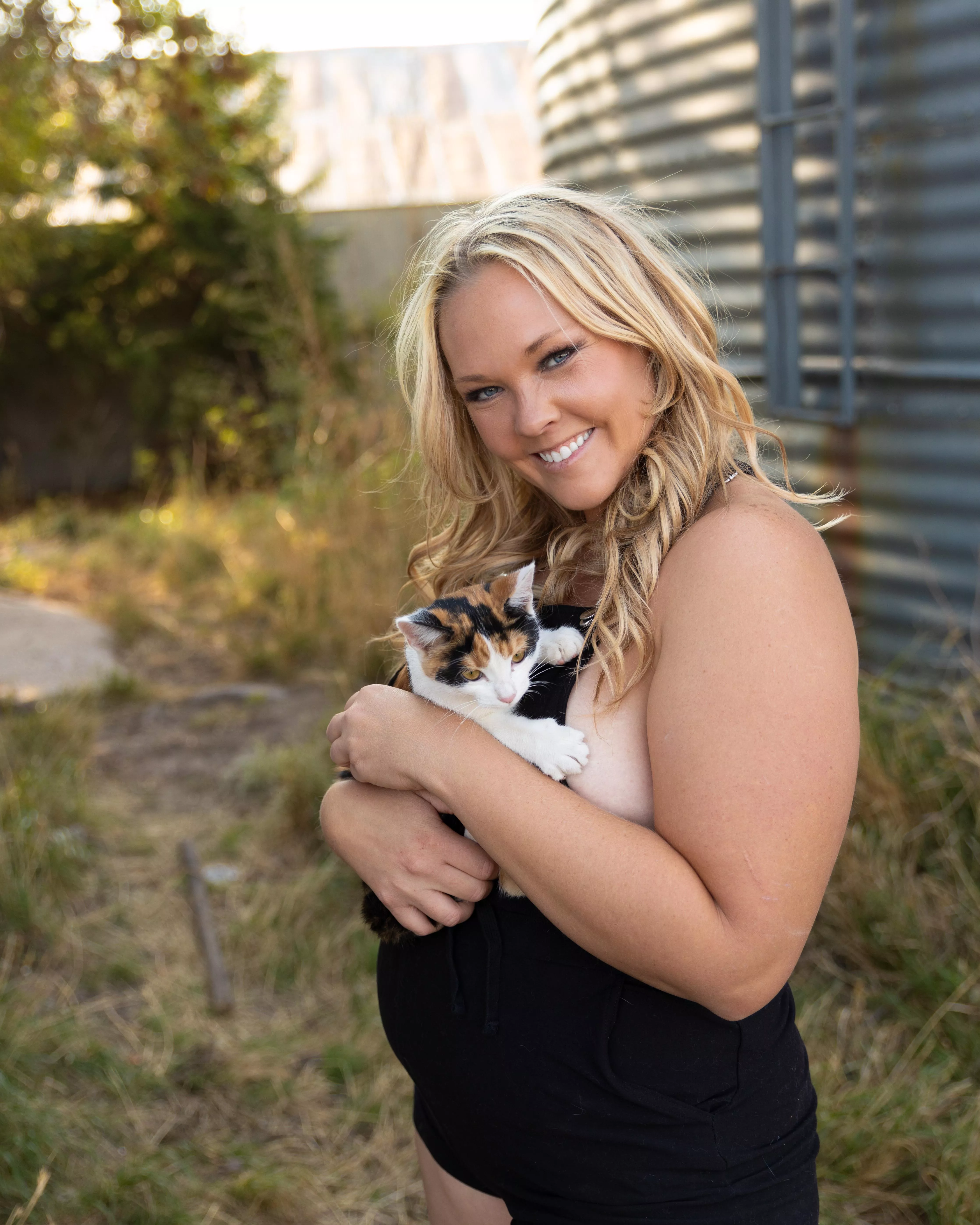 Want to pet my kitty