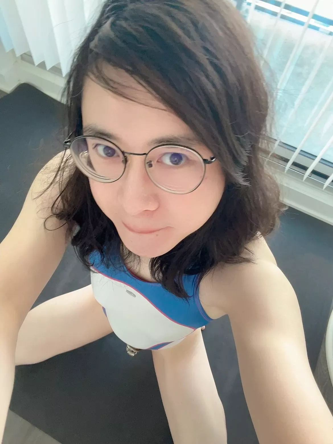 Wearing a flag cage reduces drag so it should be part of your swimsuit uniform 🐟 